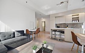 Trendy 1Bedroom Downtown Toronto Condo