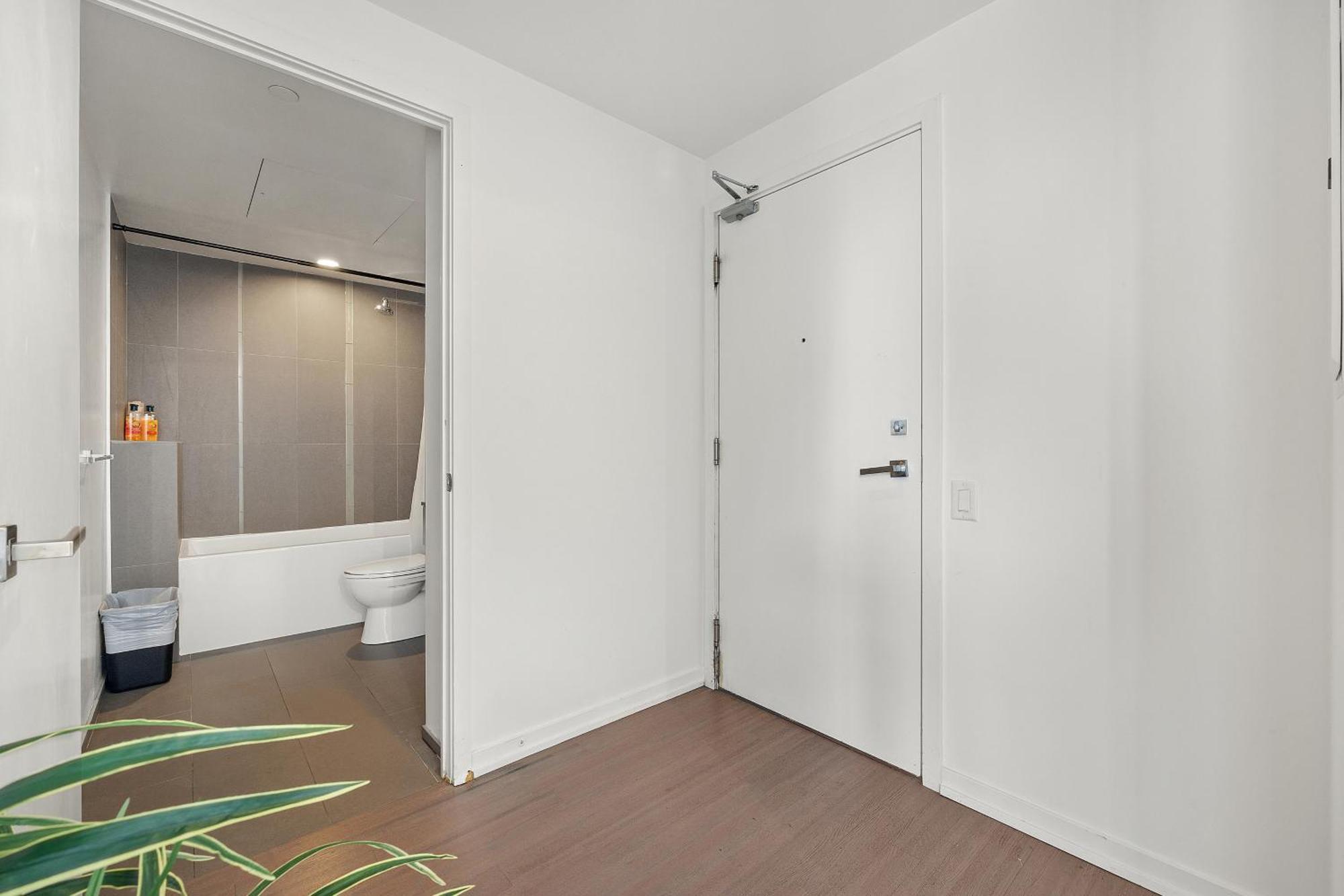 Trendy 1Bedroom Downtown Toronto Condo Exterior photo